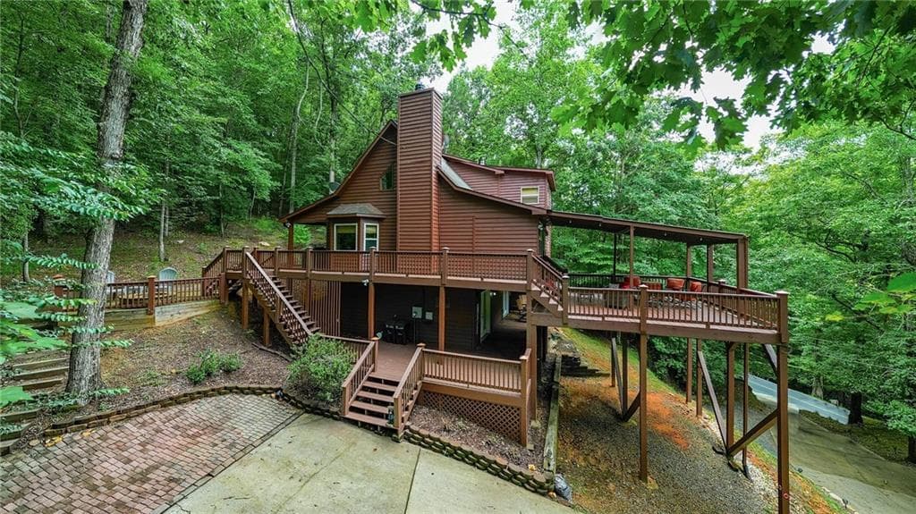 3 bedroom, 3 bathroom, 2,280 sq ft single family residence for sale at 1122 Beaver Lake Drive, Ellijay, GA 30540 — photo 3
