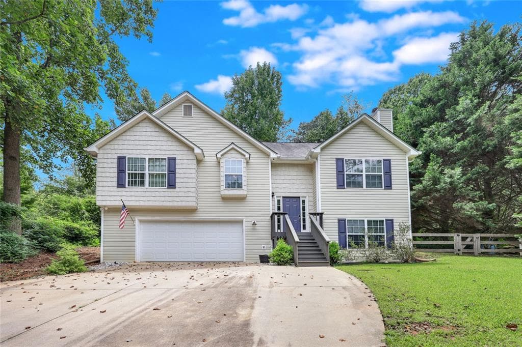 8755 Bayhill Drive, Gainesville, GA 30506 — most recent listing photo