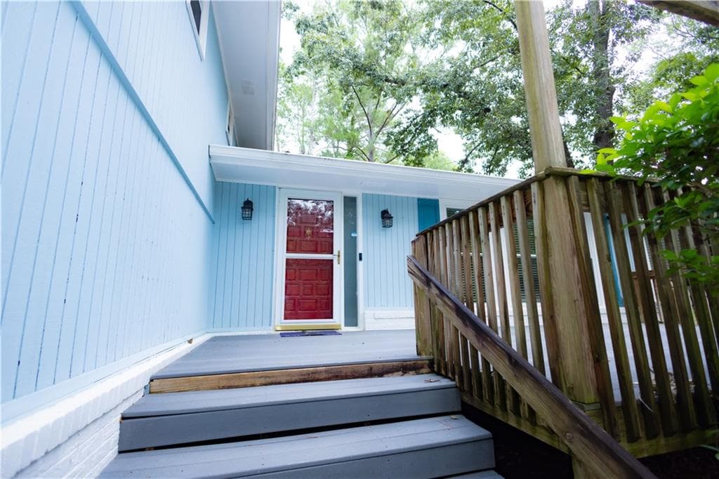 5 bedroom, 3 bathroom, 3,109 sq ft single family residence under contract at 3233 River Oak Place, Lawrenceville, GA 30044 — photo 6