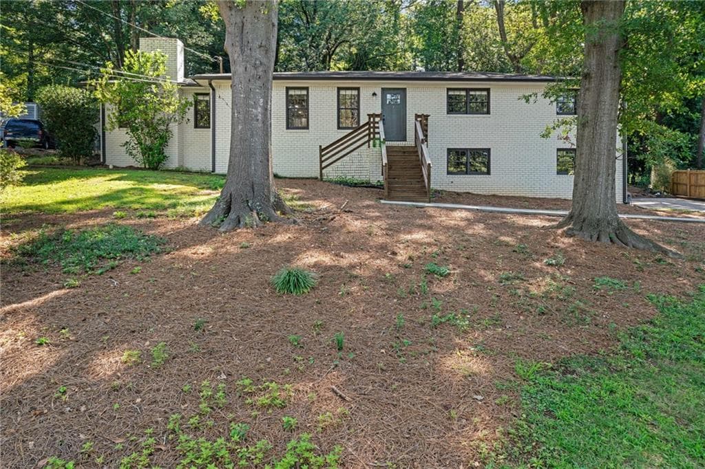 4 bedroom, 3 bathroom, 1,924 sq ft single family residence sold at 3924 Devonshire Drive, Marietta, GA 30066