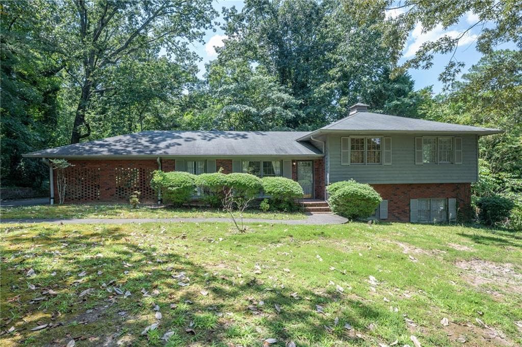 1702 Elaine Way, Dalton, GA 30720 — most recent listing photo