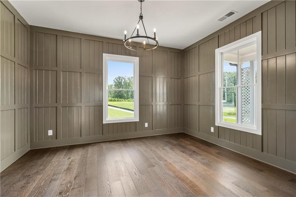 5 bedroom, 4 bathroom, 3,951 sq ft single family residence for sale at 1009 Crossroads Trail, Milton, GA 30004 — photo 9