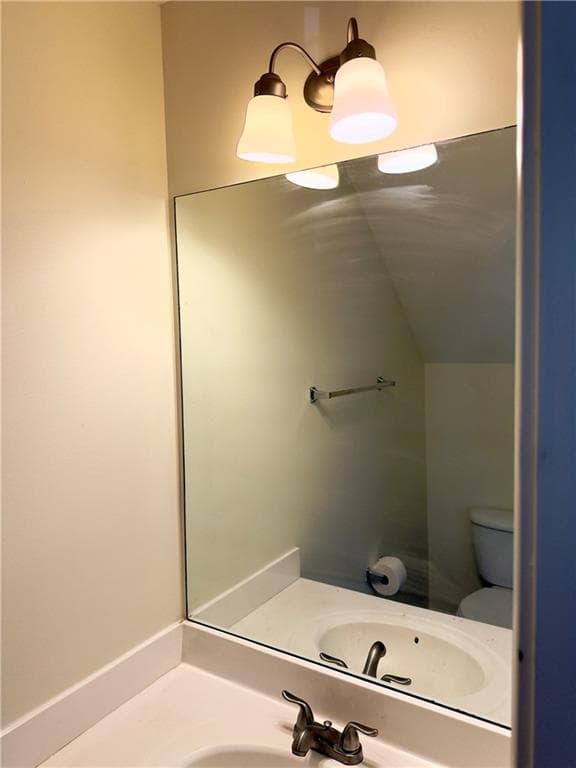 3 bedroom, 3 bathroom, 1,386 sq ft townhouse for sale at 1035 Prestwyck Court, Alpharetta, GA 30004 — photo 10