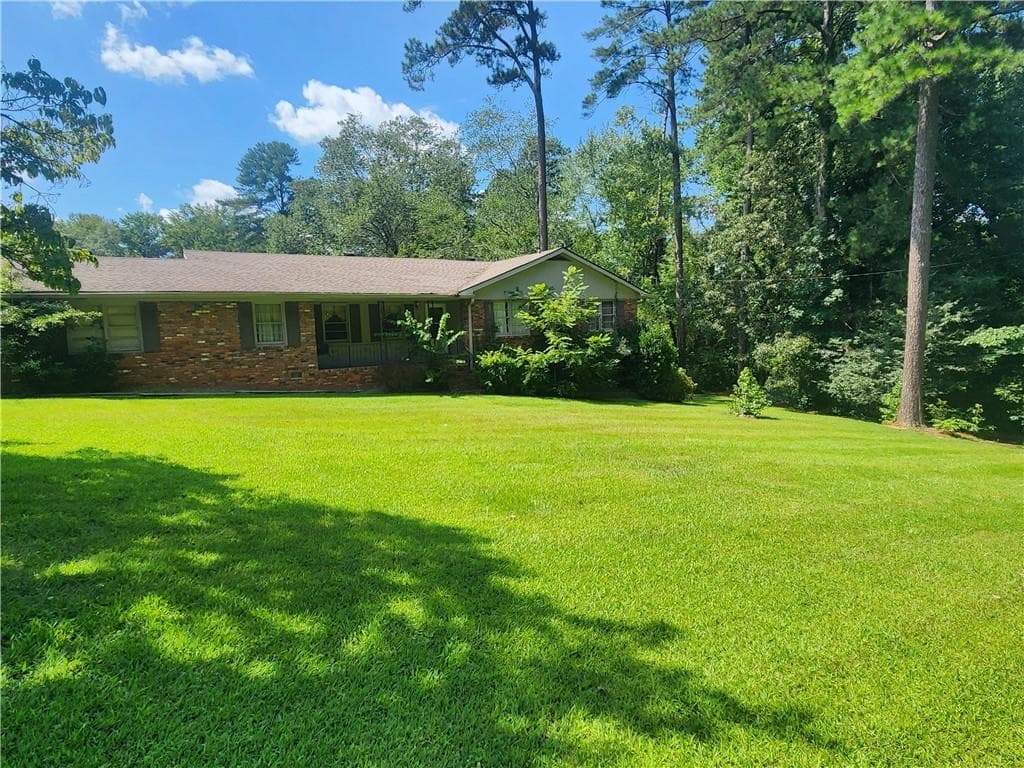 4 bedroom, 2 bathroom, 2,693 sq ft single family residence sold at 639 Suholden Circle, Marietta, GA 30188