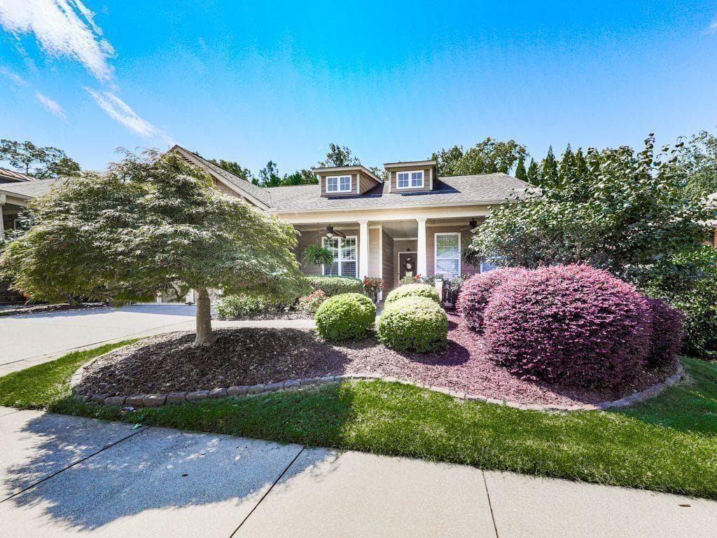 646 LAUREL Crossing, Canton, GA 30114 — most recent listing photo