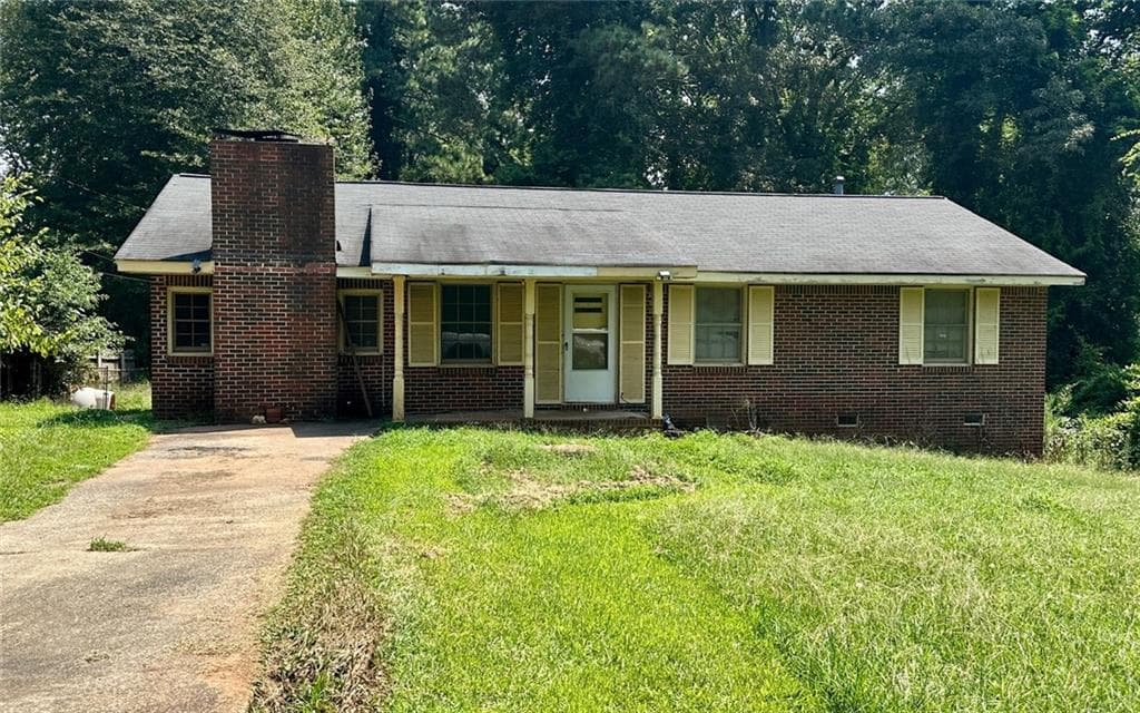 3 bedroom, 2 bathroom, 1,328 sq ft single family residence sold at 4399 Chelou Drive, Austell, GA 30106