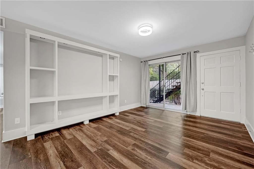 2 bedroom, 2 bathroom, 936 sq ft condominium sold at 1229 Church Street F, Decatur, GA 30030