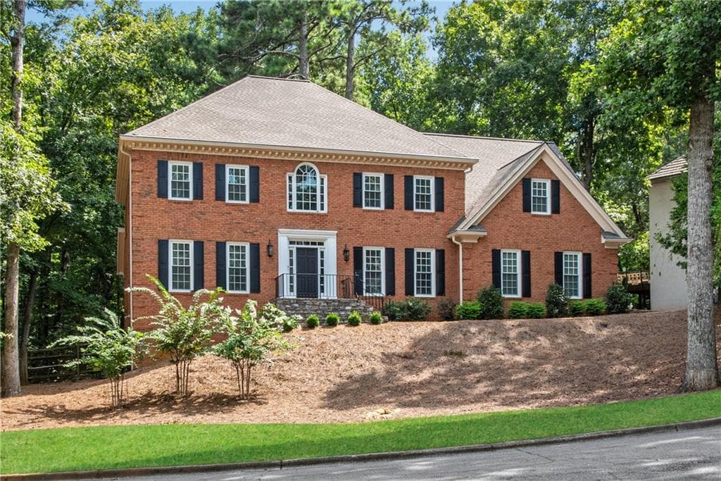215 Cliffchase Close, Roswell, GA 30076 — most recent listing photo