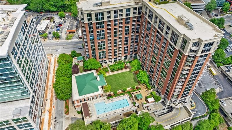 3 bedroom, 3 bathroom, 1,700 sq ft condominium sold at 1820 Peachtree Street 1507, Atlanta, GA 30309