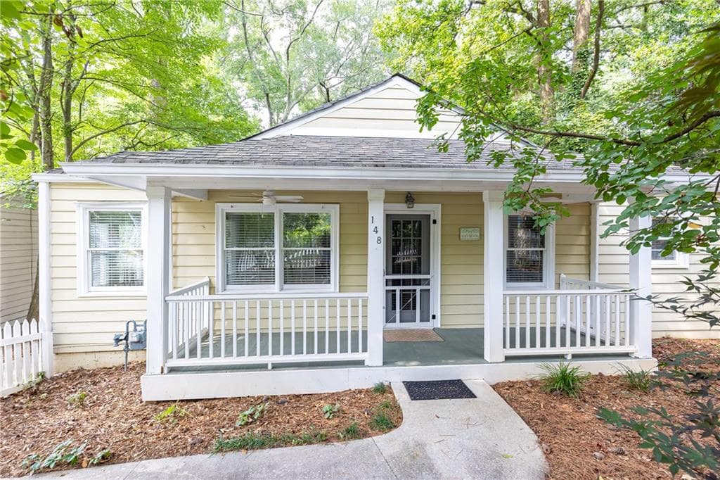 2 bedroom, 2 bathroom, 1,297 sq ft single family residence sold at 148 Murray Hill Avenue, Atlanta, GA 30317