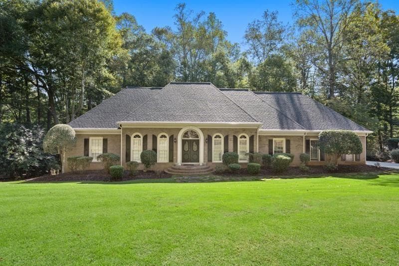 1585 Lazy River Lane, Sandy Springs, GA 30350 — most recent listing photo