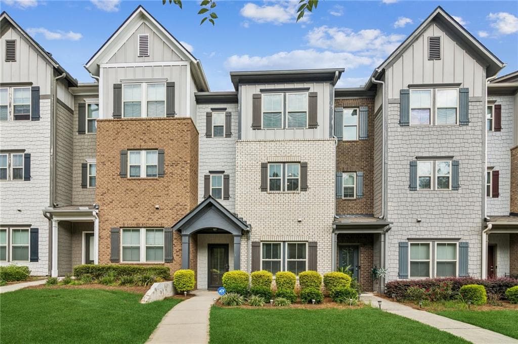 5915 Landers Loop, Fairburn, GA 30213 — most recent listing photo
