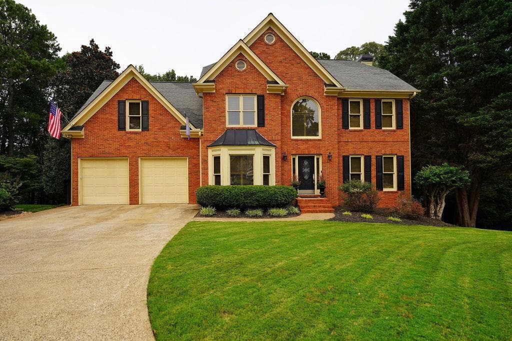 5 bedroom, 4 bathroom, 4,947 sq ft single family residence sold at 308 Mill Spring Court, Woodstock, GA 30188