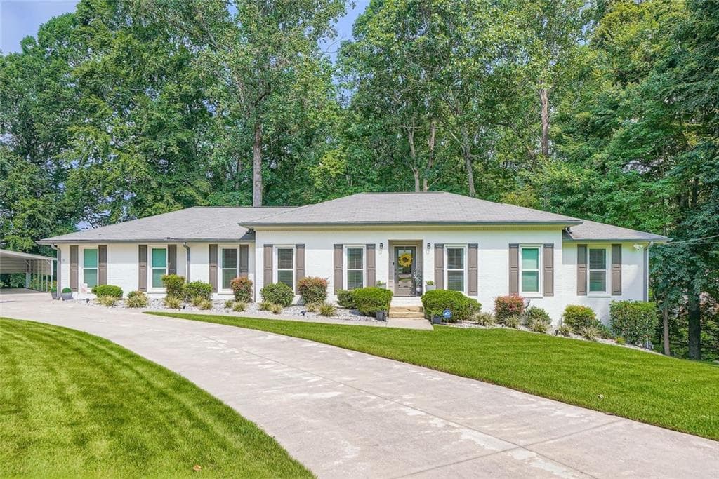 2405 Creole Creek Circle, Stone Mountain, GA 30087 — most recent listing photo