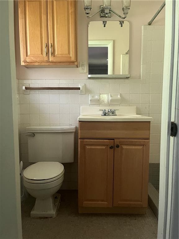 3 bedroom, 3 bathroom, 2,360 sq ft single family residence for sale at 2772 S Clark Drive, Atlanta, GA 30344 — photo 7