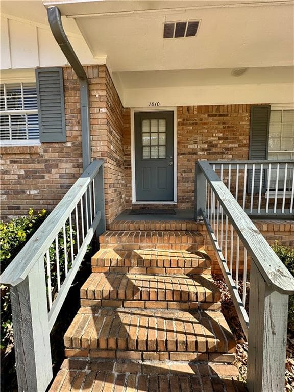 3 bedroom, 2 bathroom, 1,691 sq ft single family residence for sale at 1010 Wesley Park Drive, Marietta, GA 30064 — photo 5