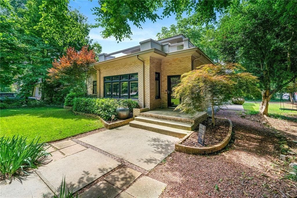 5 bedroom, 4 bathroom, 4,237 sq ft single family residence sold at 1181 Fairview Road, Atlanta, GA 30306
