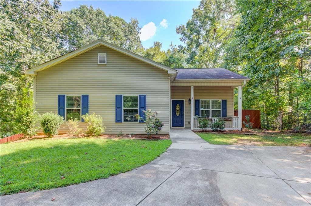 4319 Falcon Crest Drive, Flowery Branch, GA 30542 — most recent listing photo