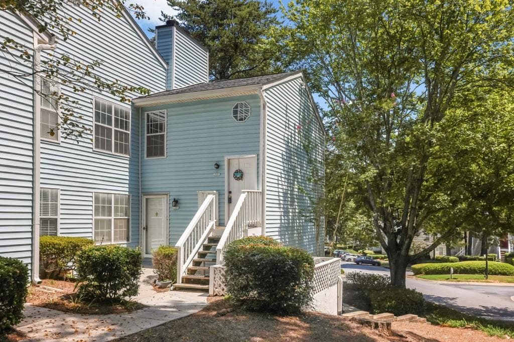 1008 Glenleaf Drive, Peachtree Corners, GA 30092 — most recent listing photo
