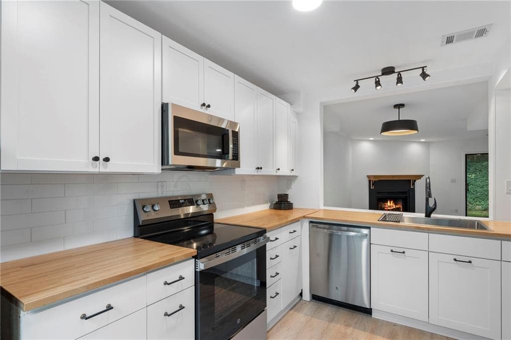 3016 Steeplechase, Alpharetta, GA 30004 — most recent listing photo