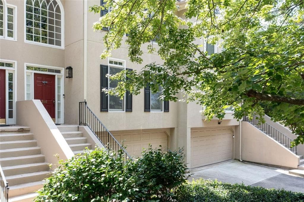 2515 Oak Quarters, Smyrna, GA 30080 — most recent listing photo