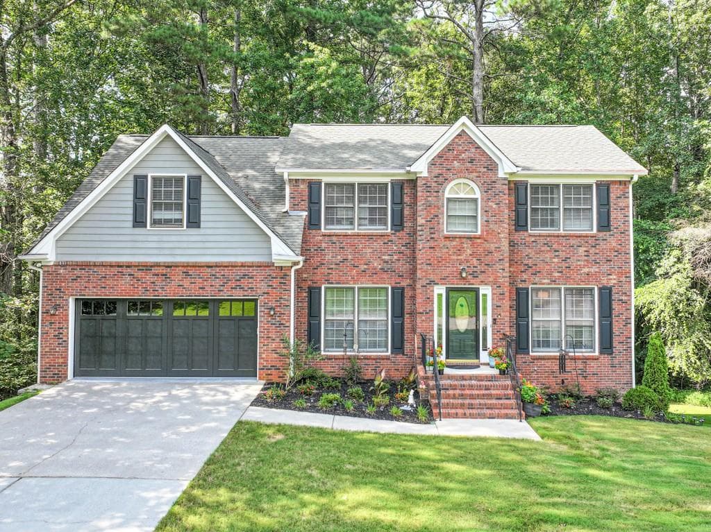 4 bedroom, 3 bathroom, 2,360 sq ft single family residence sold at 180 Timber Oak Cove, Lawrenceville, GA 30043