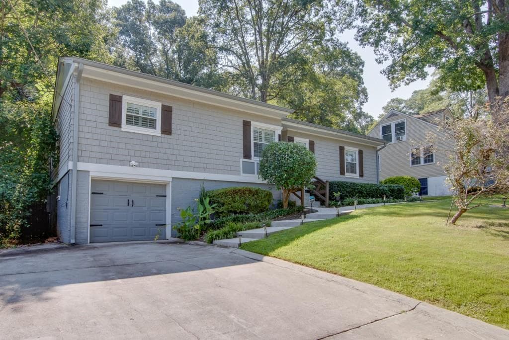 3 bedroom, 2 bathroom, 1,371 sq ft single family residence sold at 1252 Anchor Terrace, Atlanta, GA 30311
