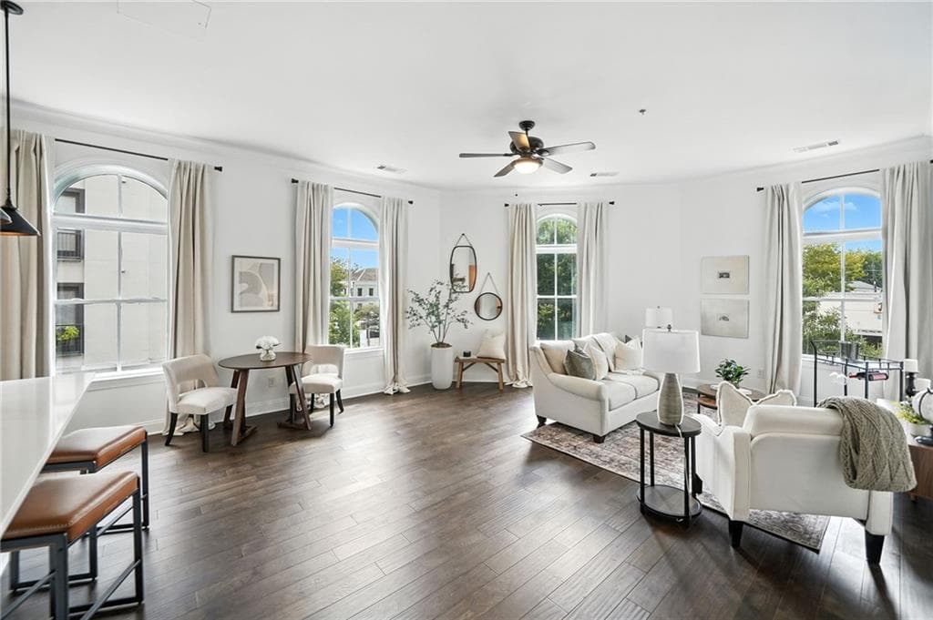 1 bedroom, 2 bathroom, 1,086 sq ft condominium sold at 360 Chambers Street 153, Woodstock, GA 30188
