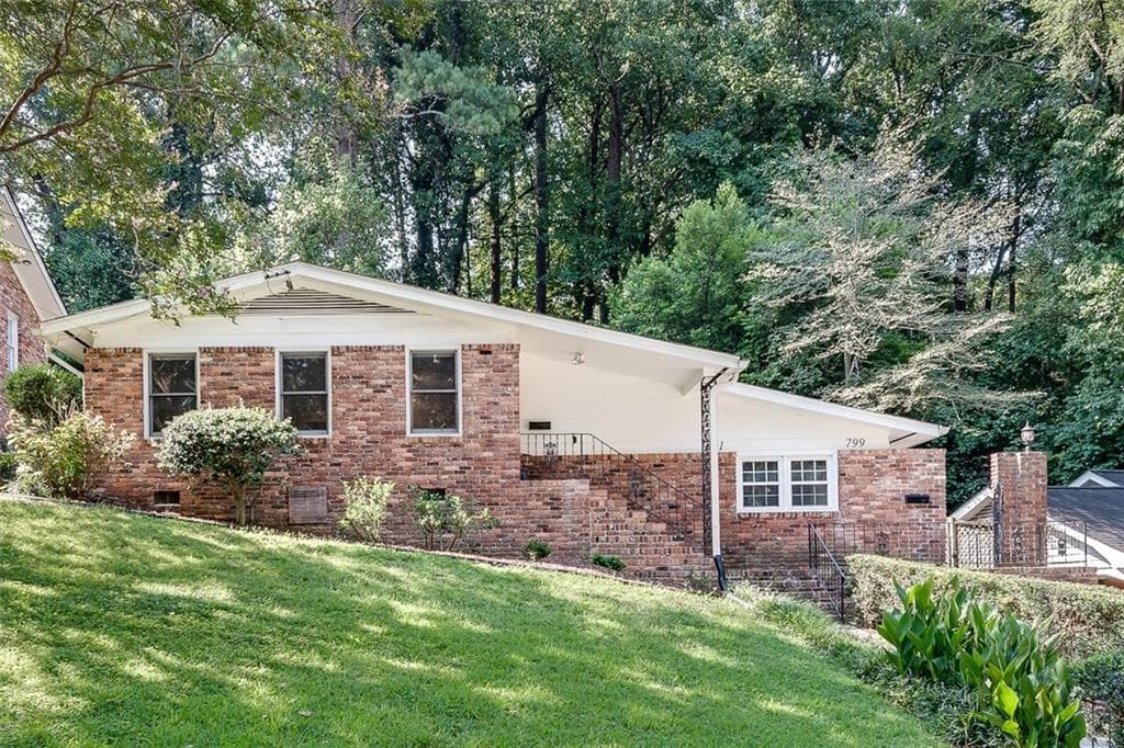 duplex sold at 799 Marstevan Drive, Atlanta, GA 30306
