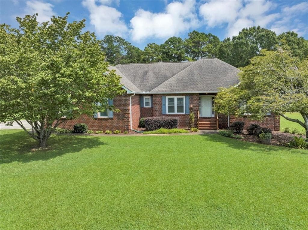 3 bedroom, 2 bathroom, 2,538 sq ft single family residence sold at 5283 MEADOWS Road, Powder Springs, GA 30127
