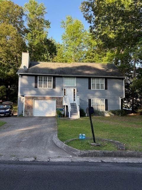 3 bedroom, 3 bathroom, 1,890 sq ft single family residence sold at 1015 Sly Fox Court, Stone Mountain, GA 30088