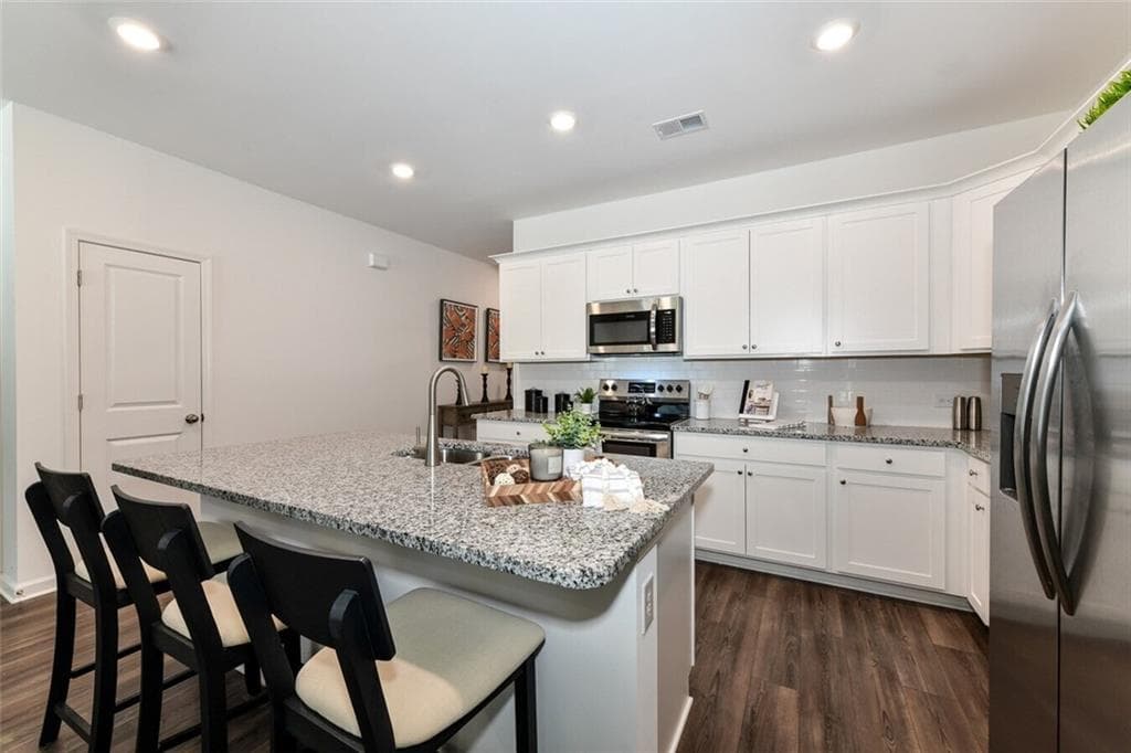 4 bedroom, 3 bathroom, 1,821 sq ft single family residence for rent at 12006 Crosswicks Road Sunshine -, Union City, GA 30291 for $2,744 a month — photo 10