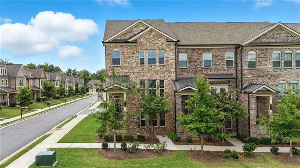 3910 Redwood Drive, Cumming, GA 30040 — most recent listing photo