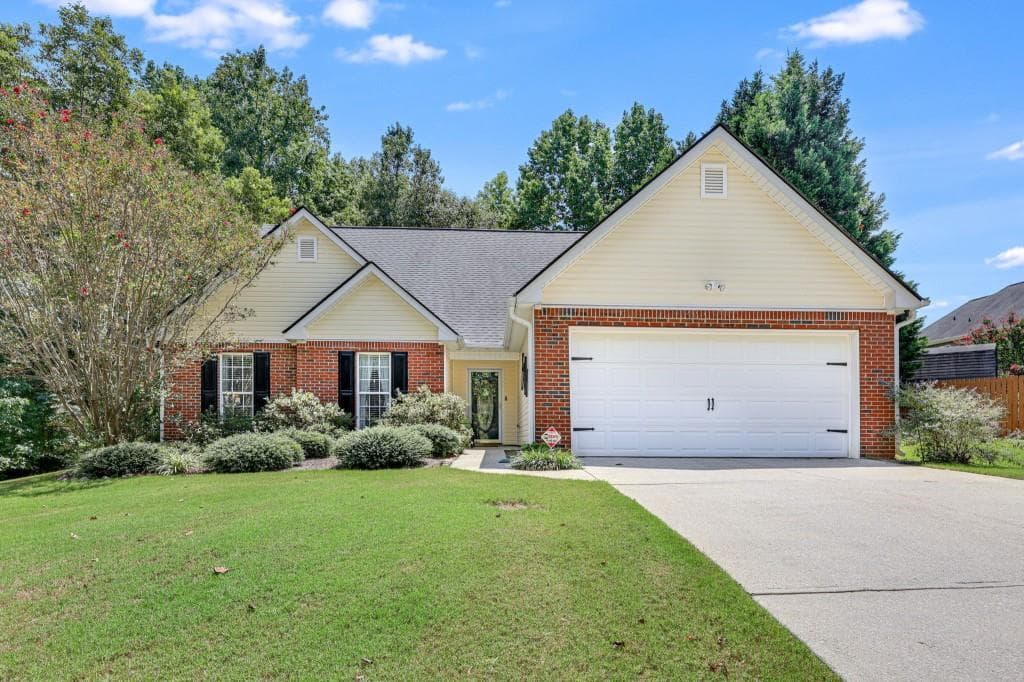 628 Huntington Trace, Winder, GA 30680 — most recent listing photo