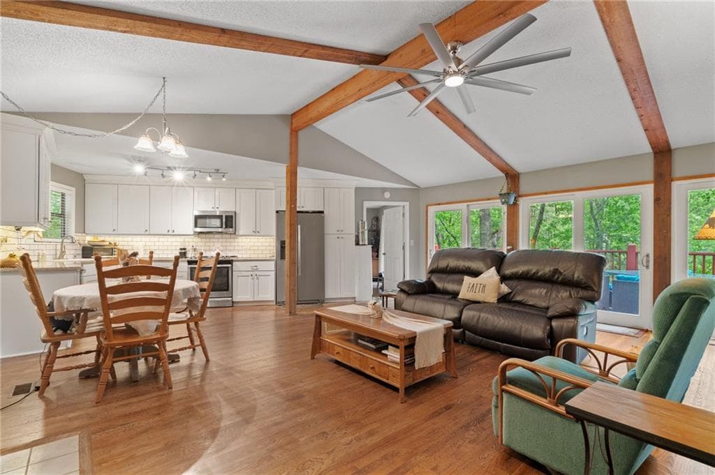 3 bedroom, 3 bathroom, 1,750 sq ft single family residence for sale at 816 Mulligan Way, Jasper, GA 30143 — photo 8