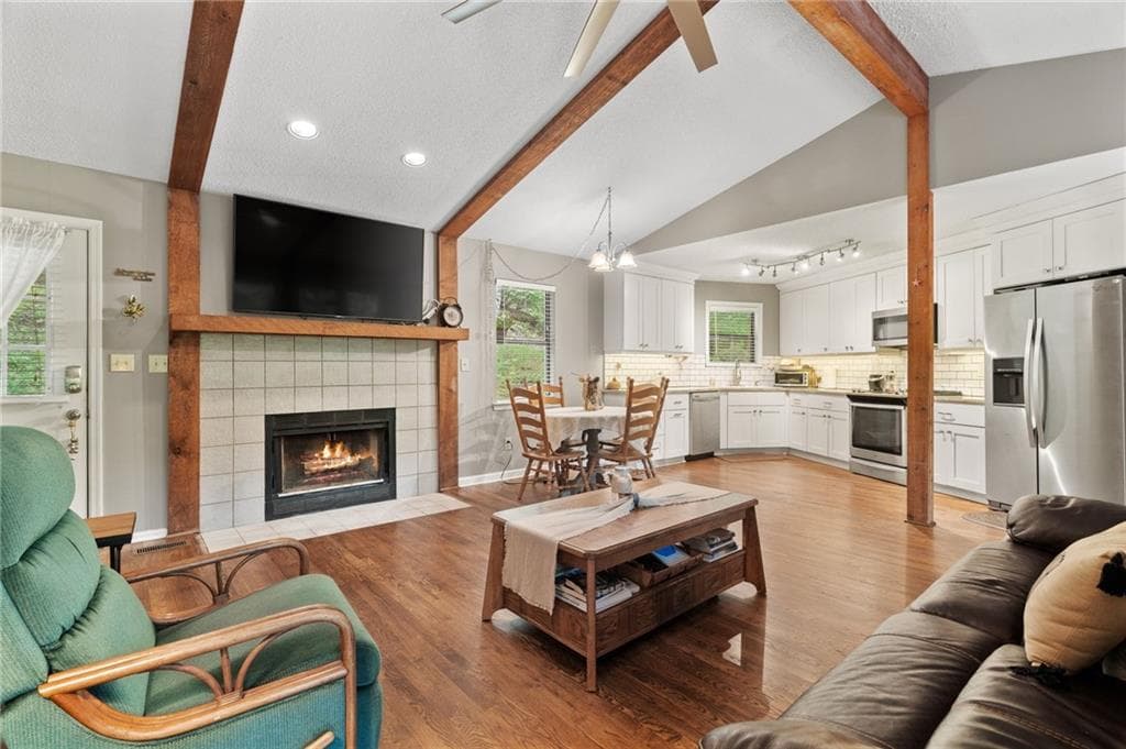 3 bedroom, 3 bathroom, 1,750 sq ft single family residence for sale at 816 Mulligan Way, Jasper, GA 30143 — photo 10