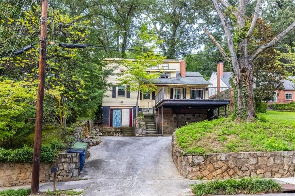 4 bedroom, 3 bathroom, 2,728 sq ft single family residence sold at 2044 HOWARD Circle, Atlanta, GA 30307