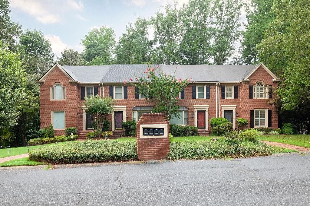 2 bedroom, 3 bathroom, 1,456 sq ft townhouse sold at 1211 WHITLOCK RIDGE Drive, Marietta, GA 30064