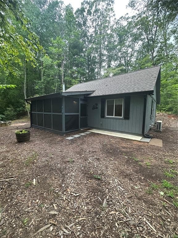 1 bedroom, 1 bathroom, 888 sq ft single family residence for sale at 47 CRIPPLE CREEK Lane, Tiger, GA 30576