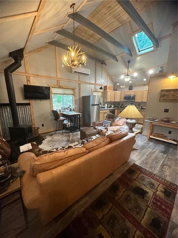 1 bedroom, 1 bathroom, 888 sq ft single family residence for sale at 47 CRIPPLE CREEK Lane, Tiger, GA 30576 — photo 3