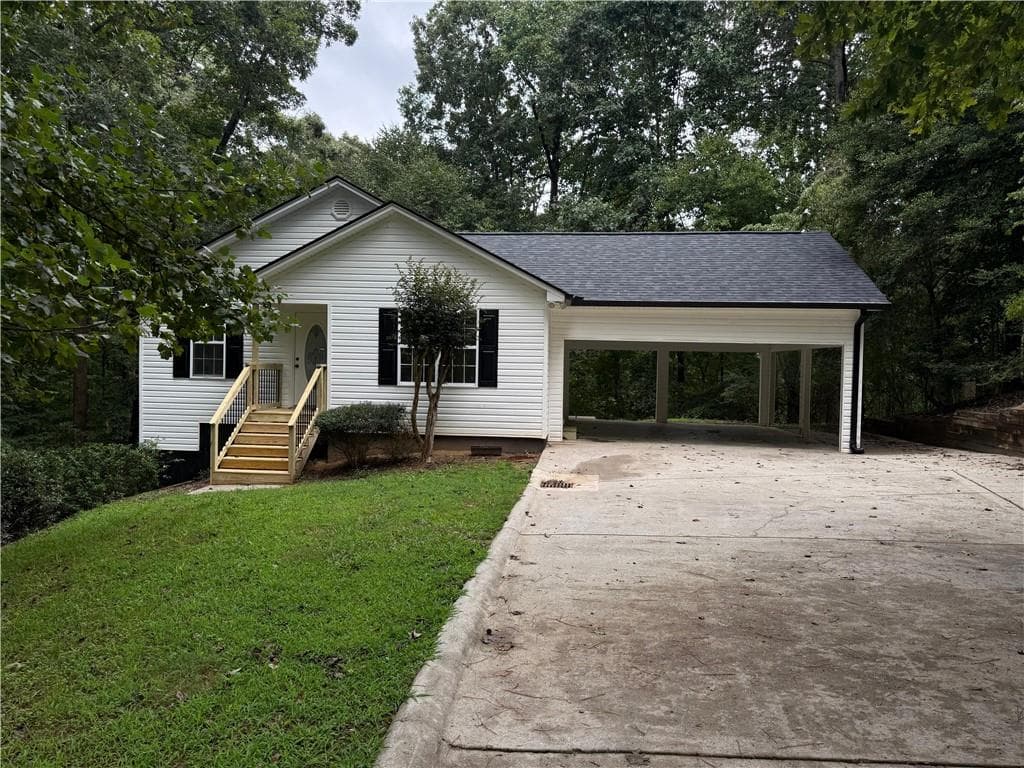 3268 Navajo Circle, Gainesville, GA 30501 — most recent listing photo