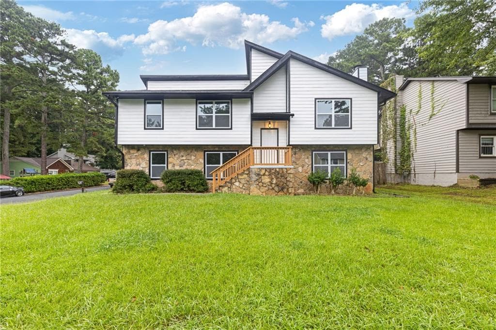 6 bedroom, 3 bathroom, 3,056 sq ft single family residence sold at 1455 Woodington Circle, Lawrenceville, GA 30044