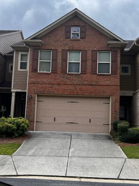 3 bedroom, 3 bathroom, 1,776 sq ft townhouse sold at 2272 Oakland Downs Way, Lawrenceville, GA 30044