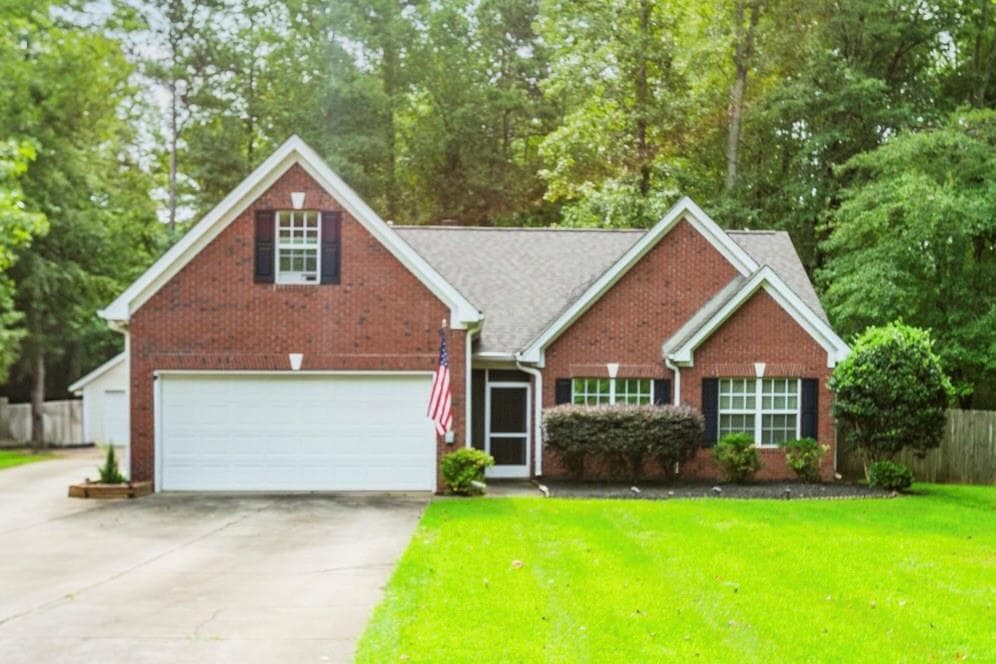 5300 Valley Forest Way, Flowery Branch, GA 30542 — most recent listing photo