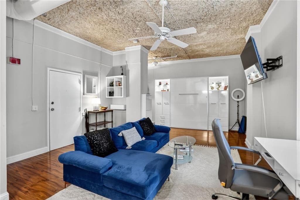1 bedroom, 1 bathroom, 543 sq ft condominium sold at 20 Marietta Street 17F, Atlanta, GA 30303