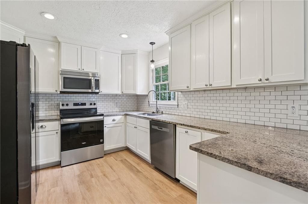 230 Oakridge Drive, Cartersville, GA 30121 — most recent listing photo