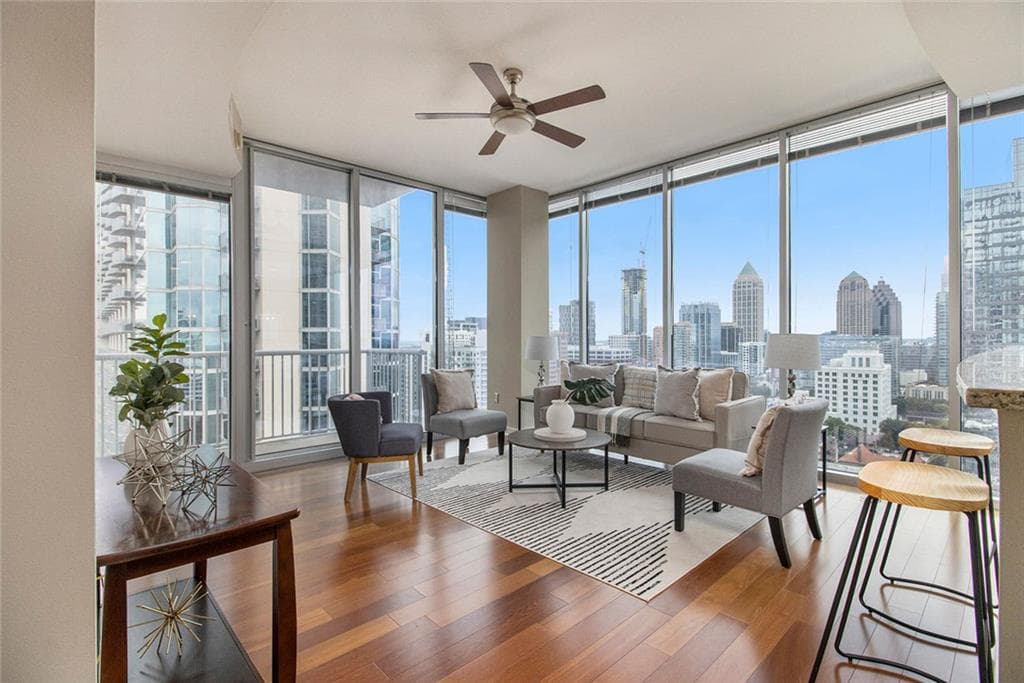 2 bedroom, 2 bathroom, 1,223 sq ft condominium sold at 855 Peachtree Street 2002, Atlanta, GA 30308