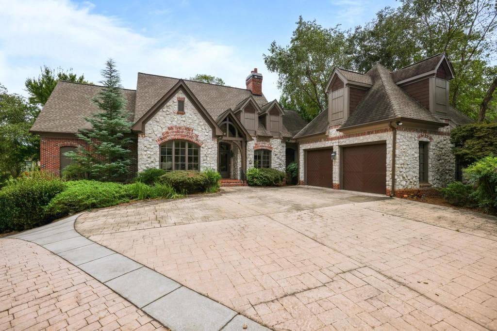 2121 Kensington Gates Drive, Kennesaw, GA 30152 — most recent listing photo