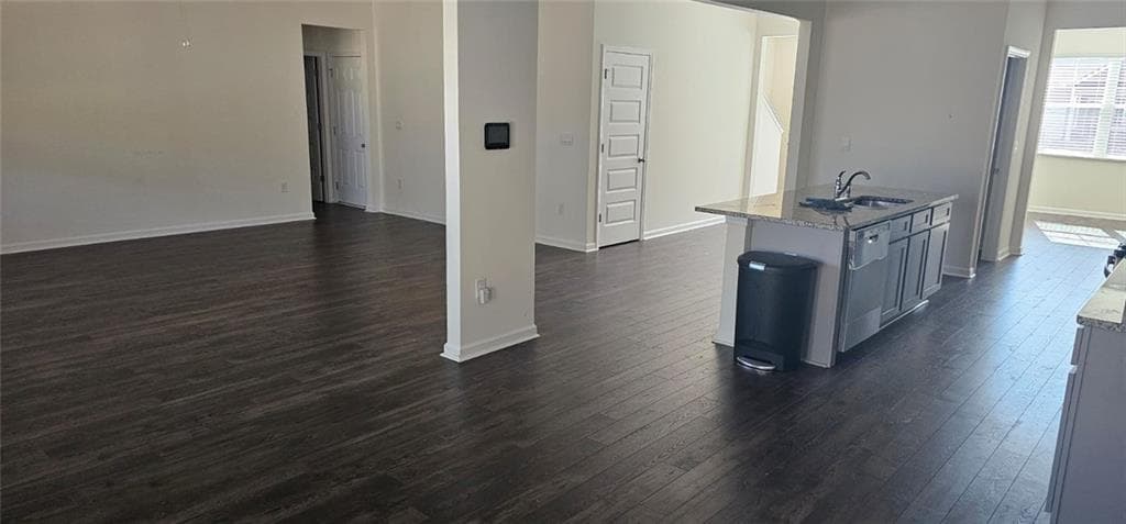 5 bedroom, 3 bathroom, 3,035 sq ft single family residence for sale at 67 Creek Side Place, Dacula, GA 30019 — photo 8