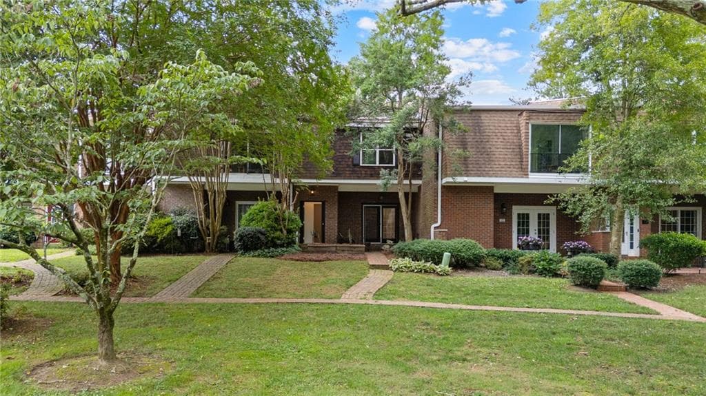3 bedroom, 3 bathroom, 1,667 sq ft townhouse sold at 260 Manning Road 19, Marietta, GA 30064